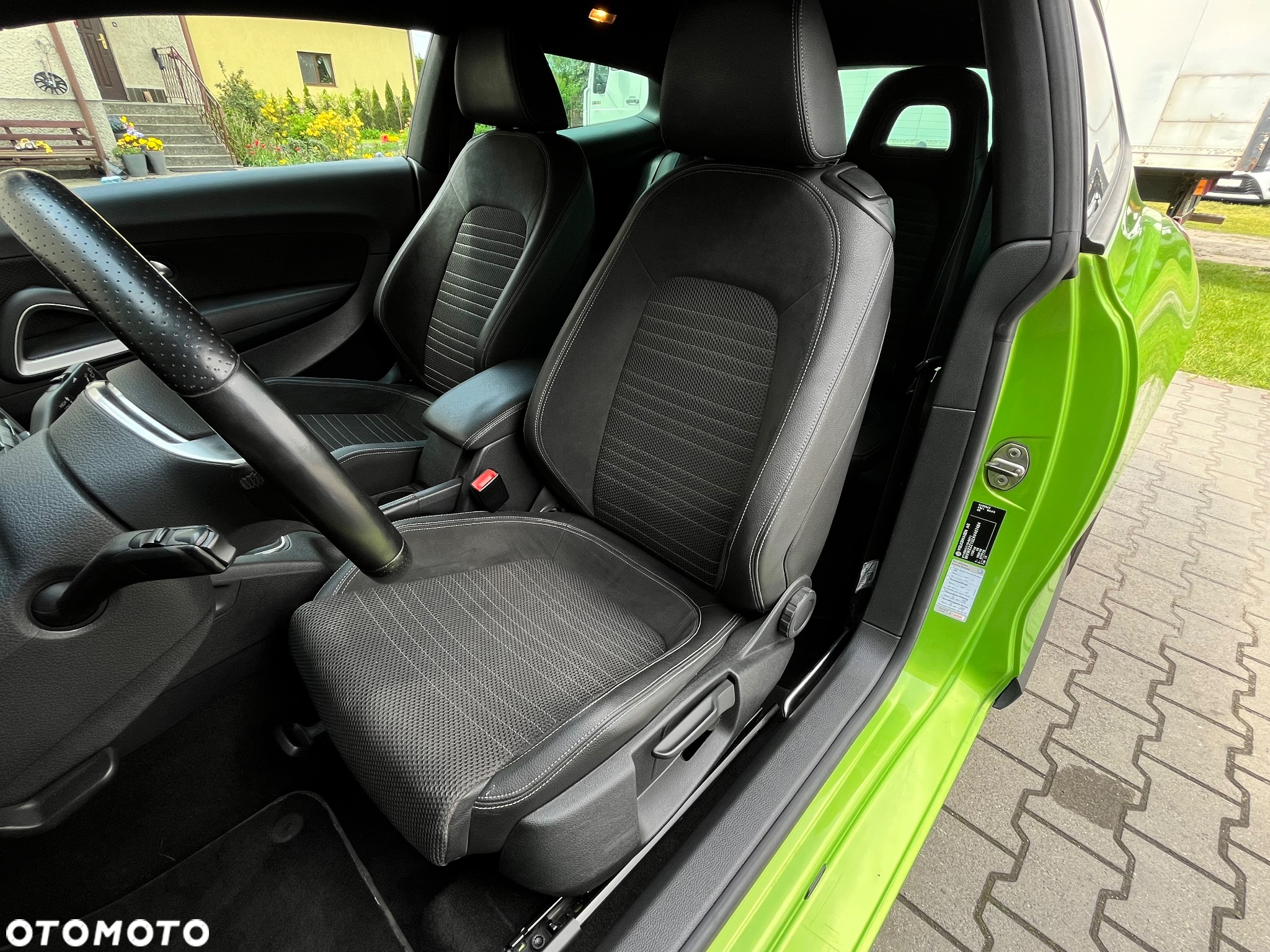 Volkswagen Scirocco 1.4 TSI Perfectline R-Style - 33
