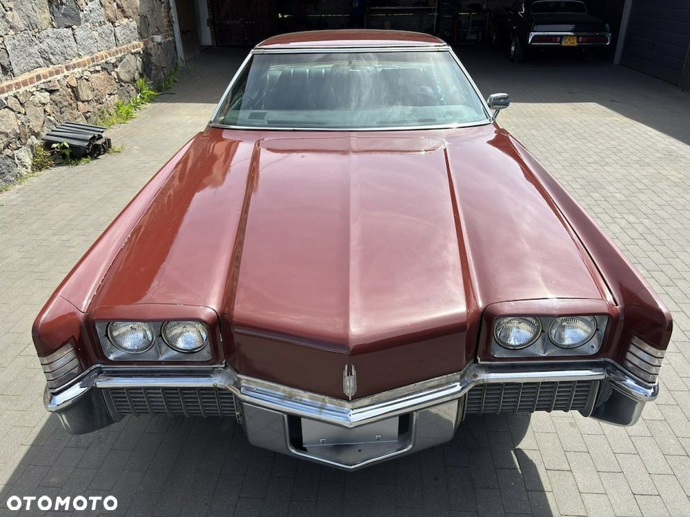 Oldsmobile Toronado - 8