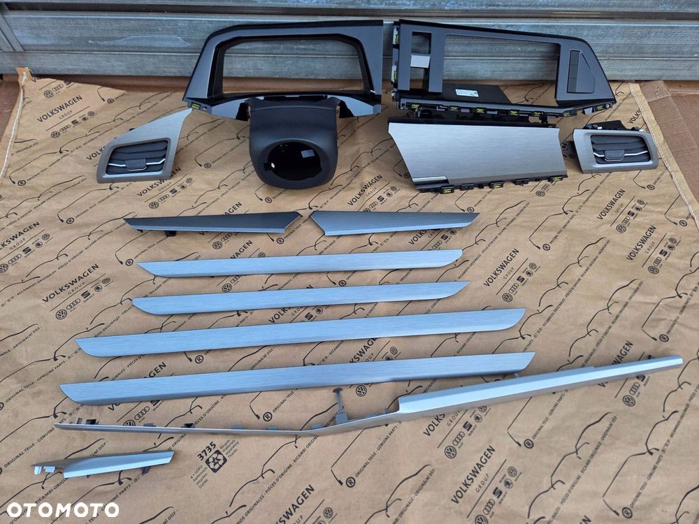 volkswagen multivan t7 dekory wnętrza listwy komplet 7t1857116a - 1