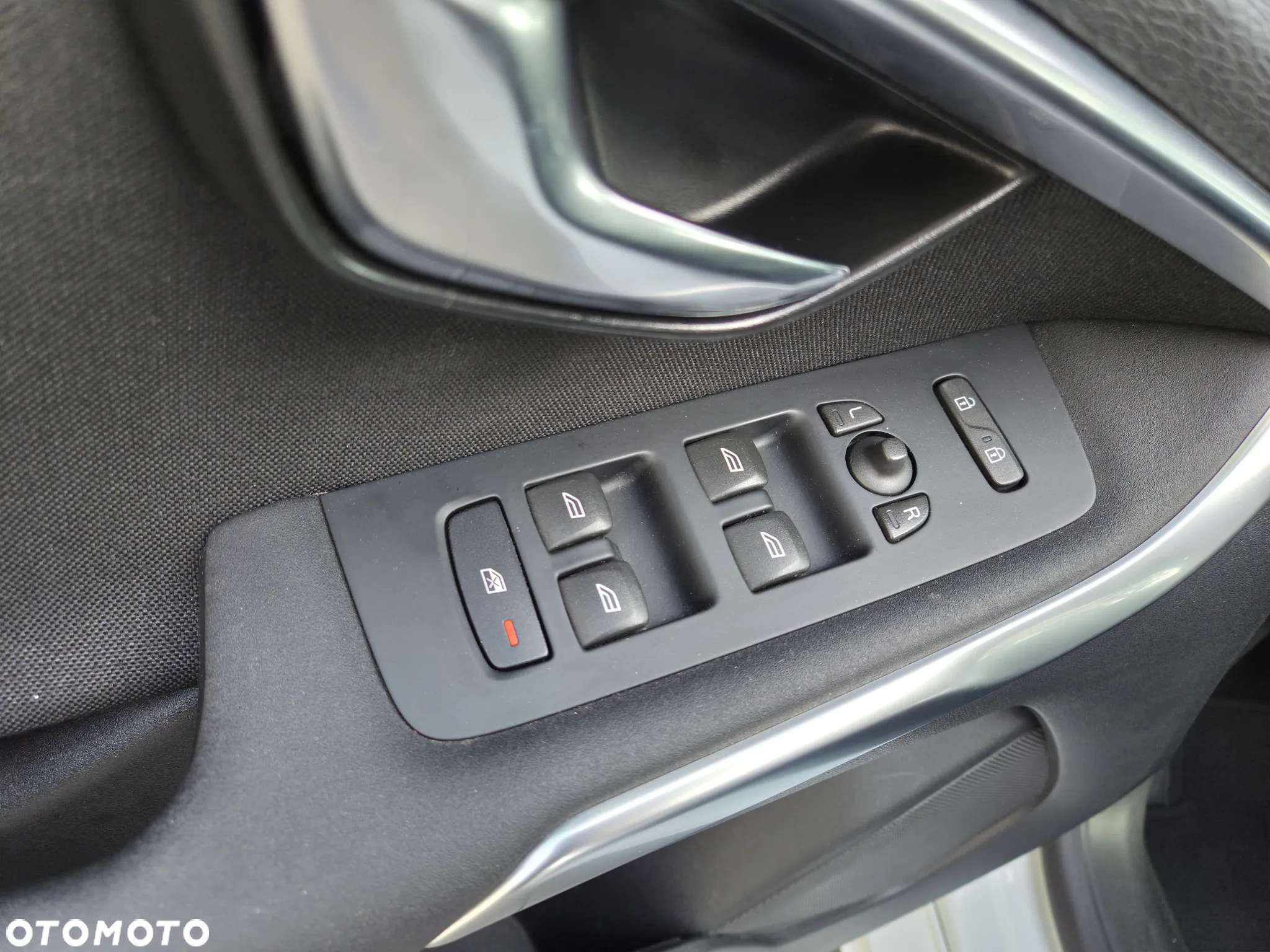 Volvo V40 D2 Drive-E Kinetic - 13