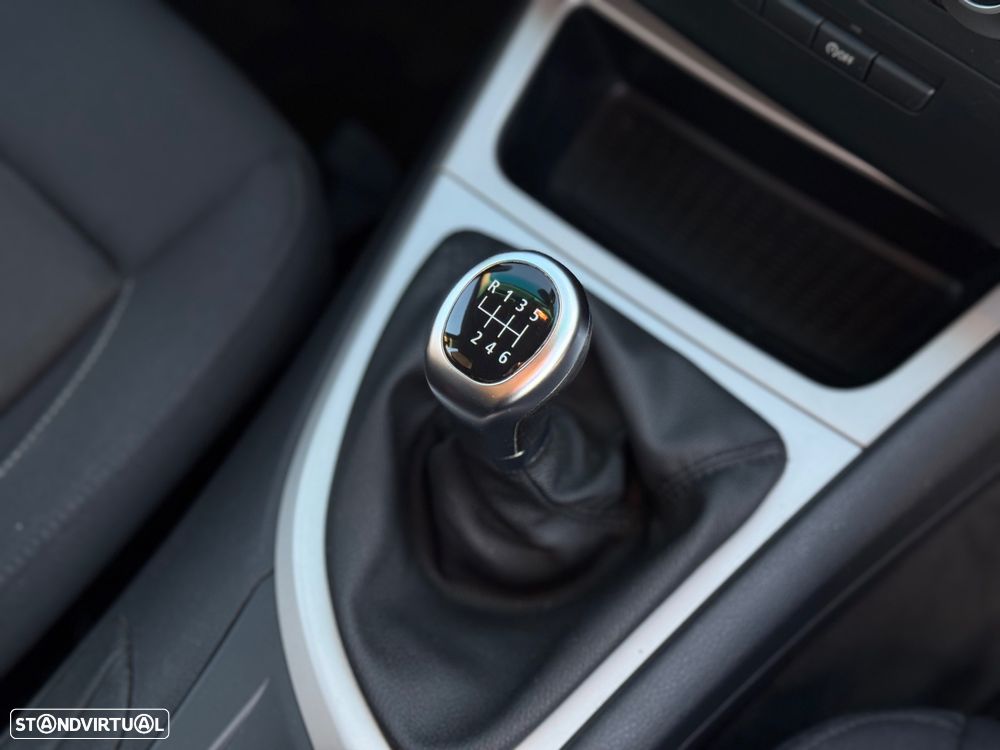 BMW 118 d DPF Edition Sport - 16