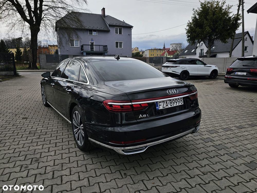 Audi A8 - 7