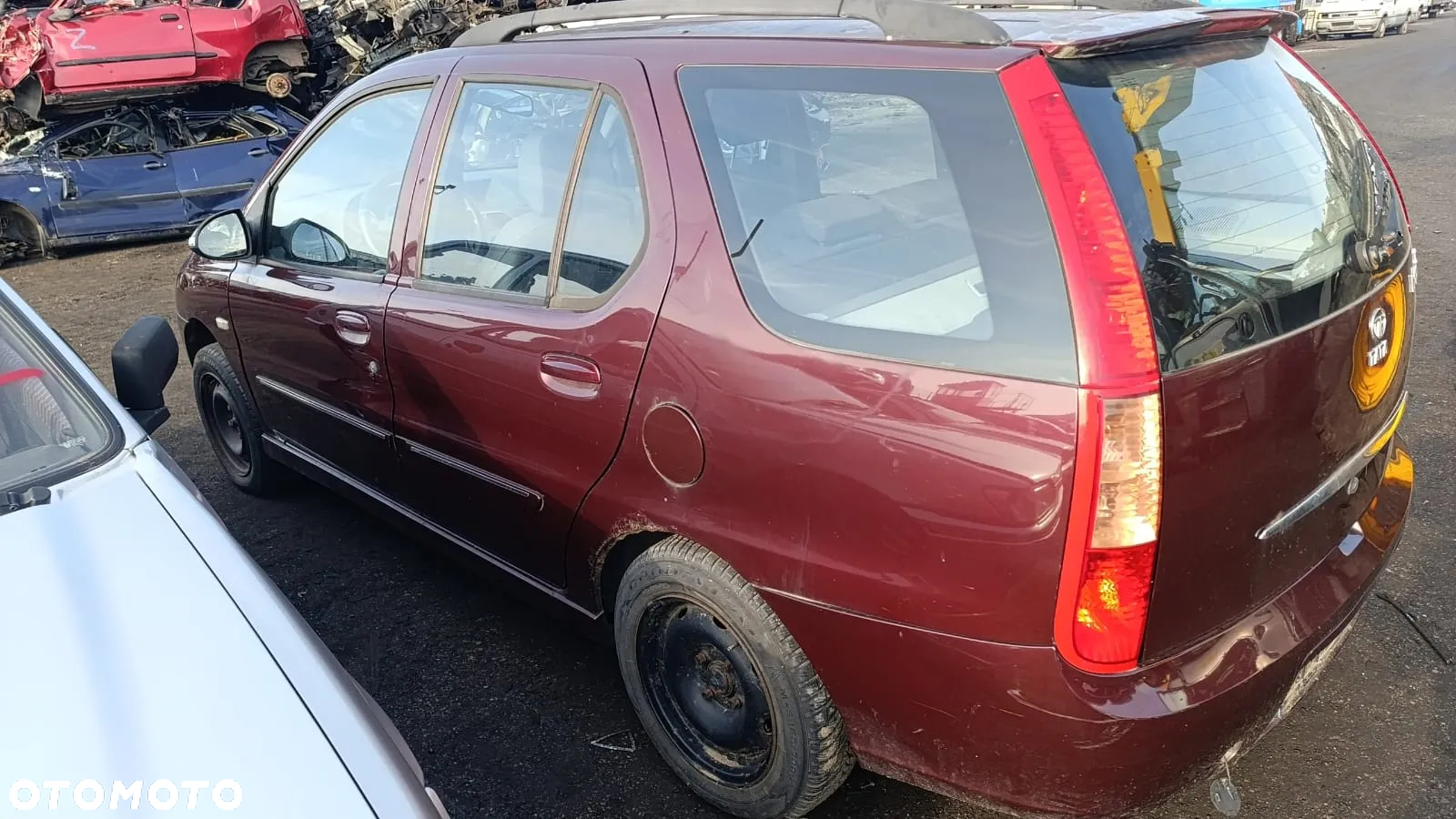 35349 tata indica 2010r 1.4 8v na części lakier TAT316 - 18