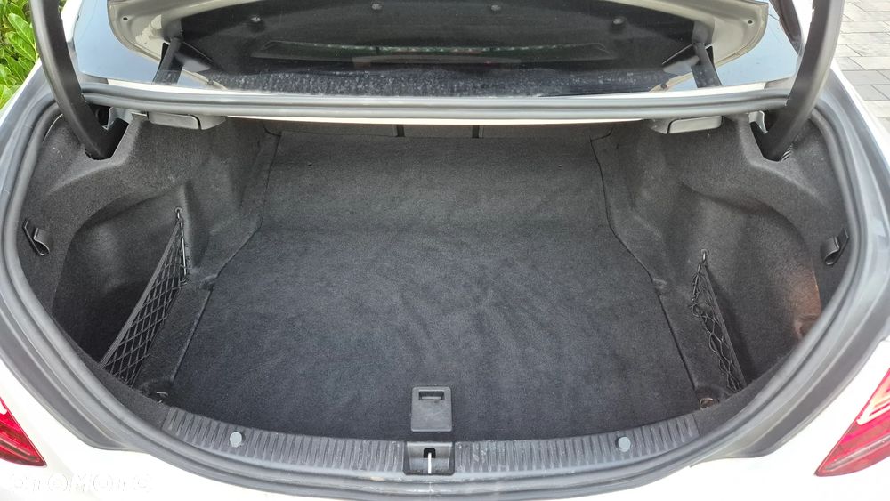 Mercedes-Benz Klasa C 220 d 9G-TRONIC - 14