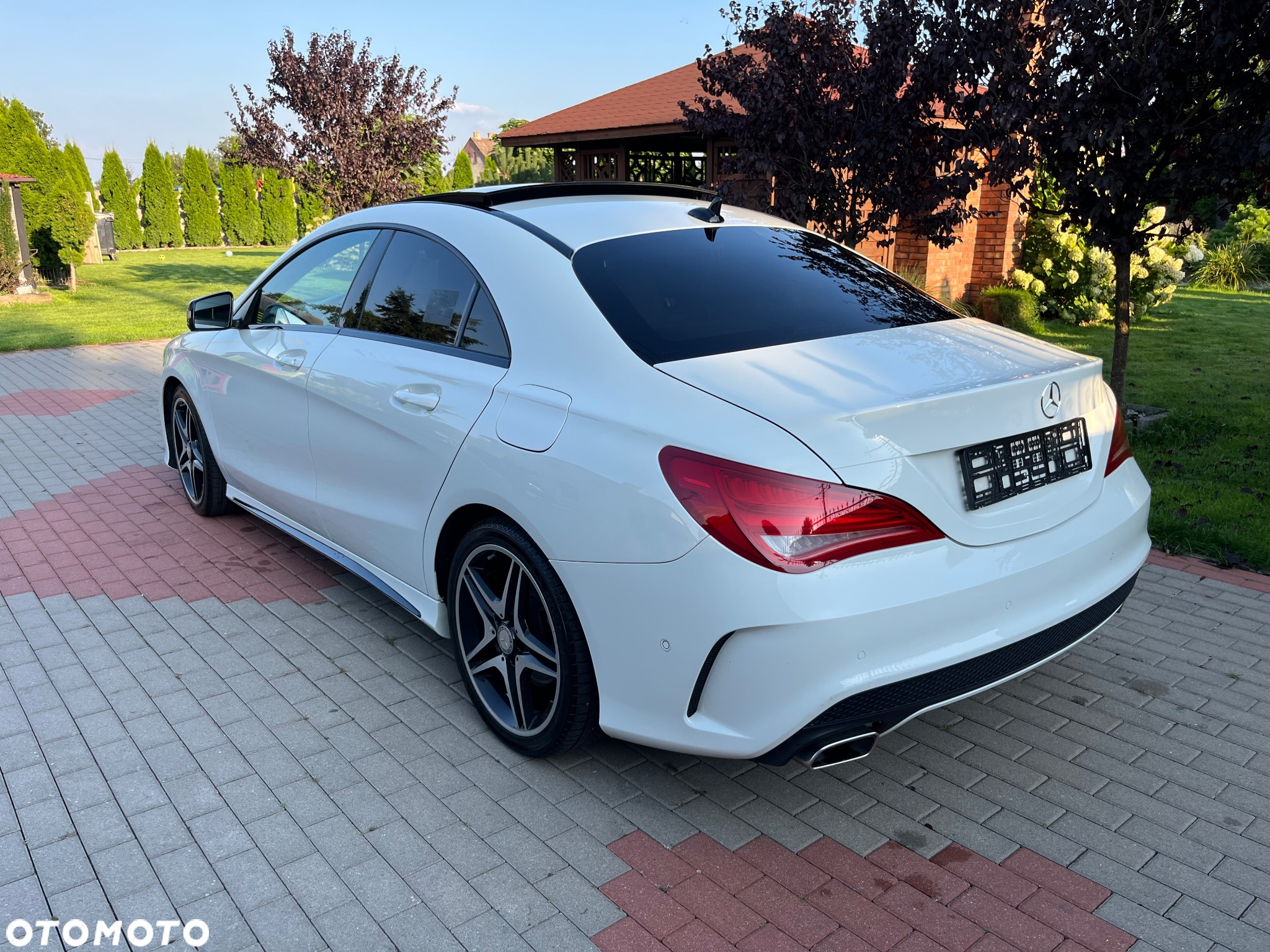 Mercedes-Benz CLA 200 CDI 7G-DCT AMG Line - 11