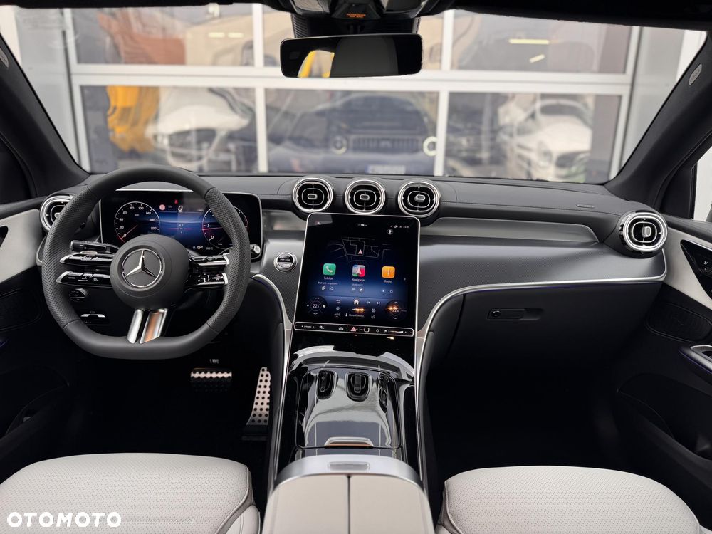 Mercedes-Benz GLC 220 d 4Matic 9G-TRONIC AMG Line Advanced - 16