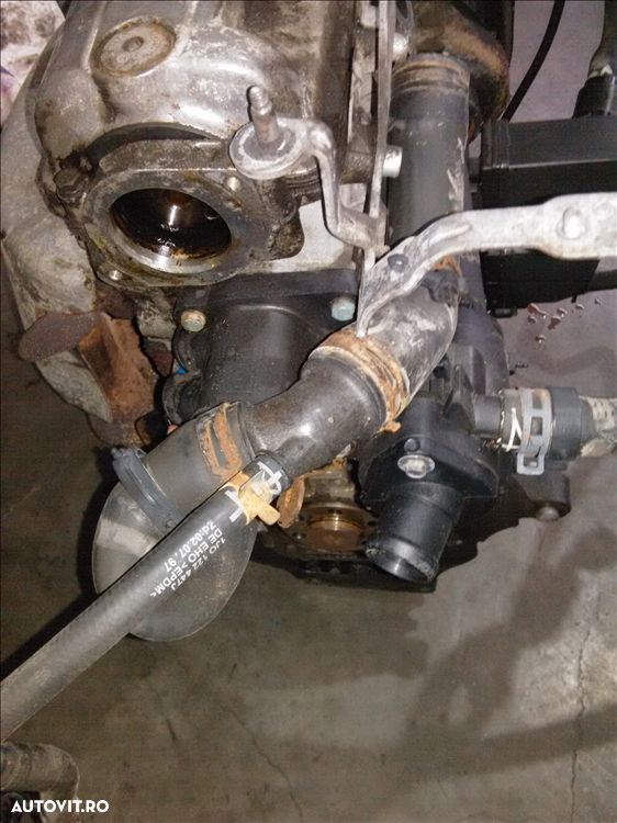 carcasa termostat 1.6 b skoda octavia 1 an fabr.2000 - 1