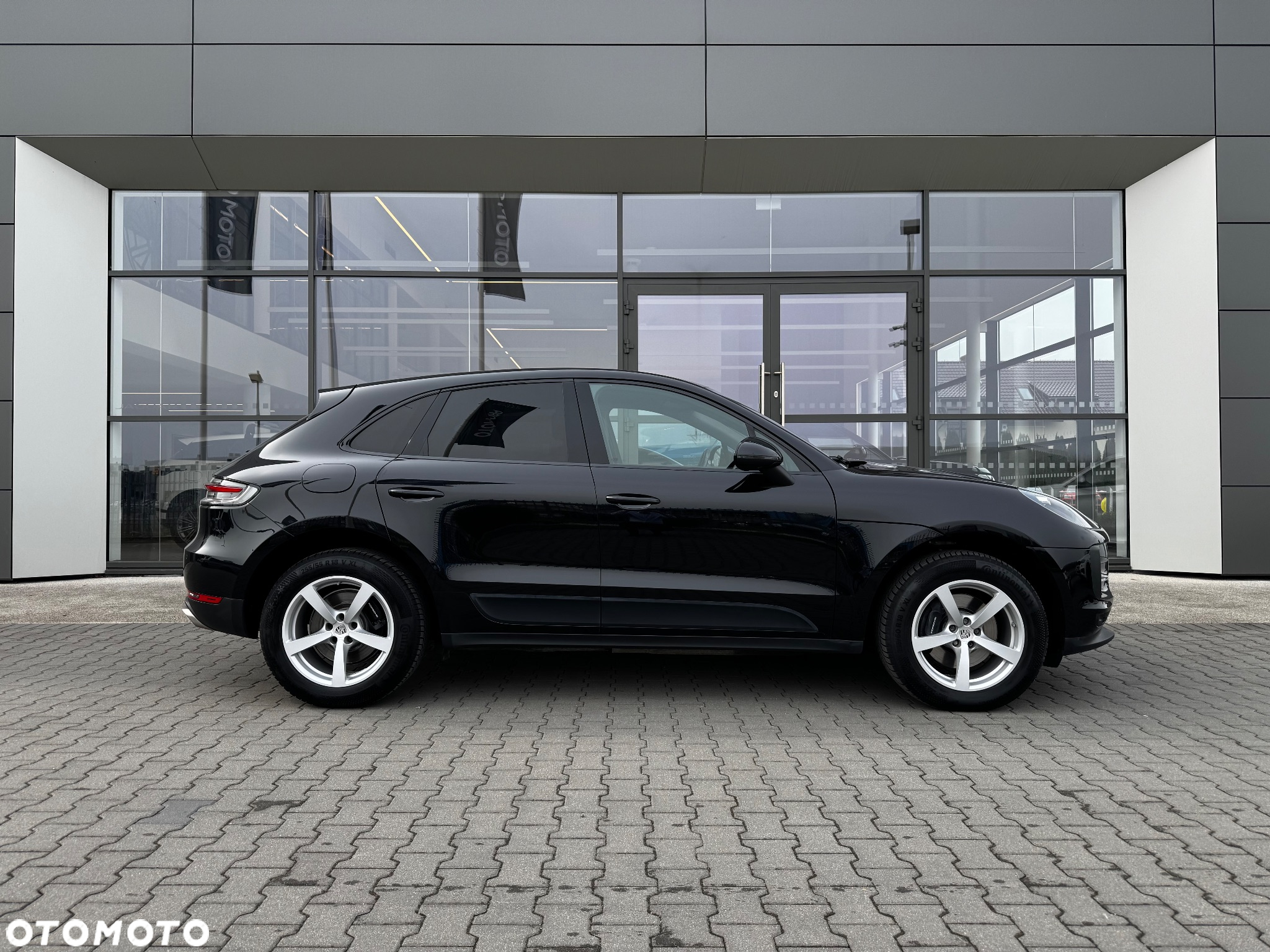 Porsche Macan Standard - 23