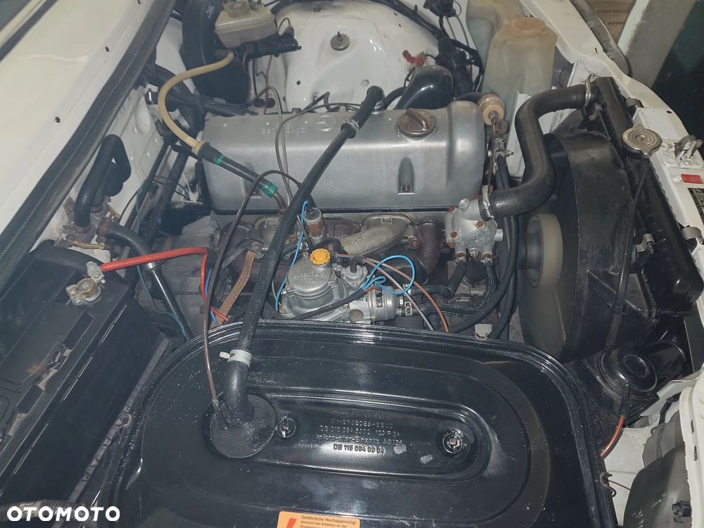 Mercedes-Benz W123 - 4