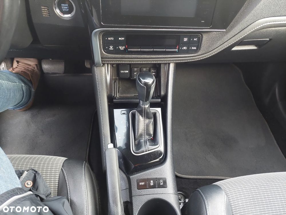 Toyota Auris 1.2 T Selection MS - 28