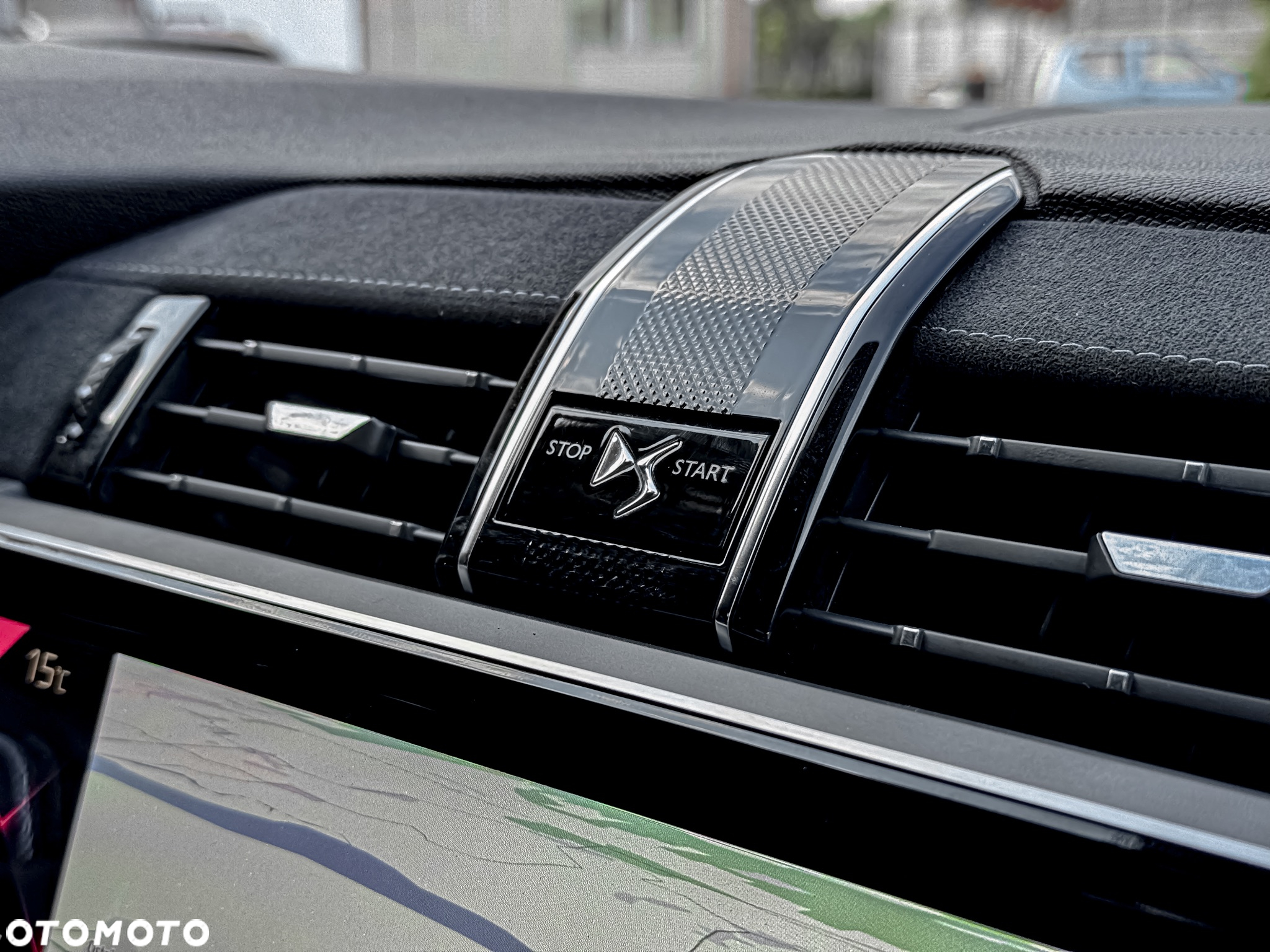 DS Automobiles DS 7 Crossback 2.0 BlueHDi Performance Line + - 27