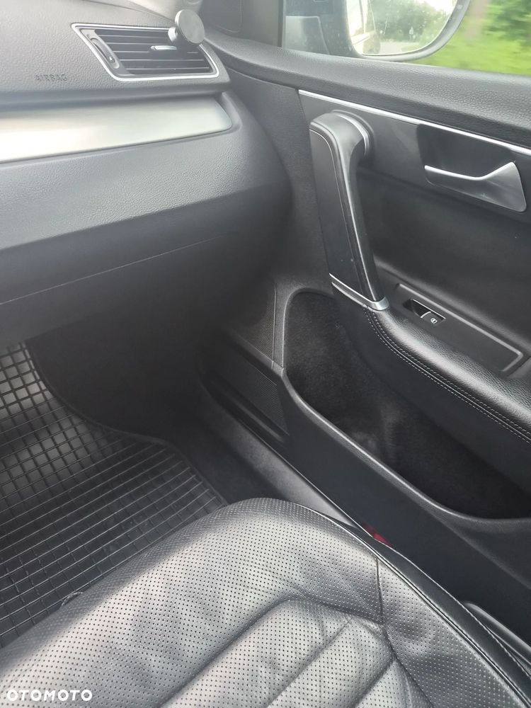 Volkswagen Passat 2.0 TDI 4Mot Highline DSG - 11