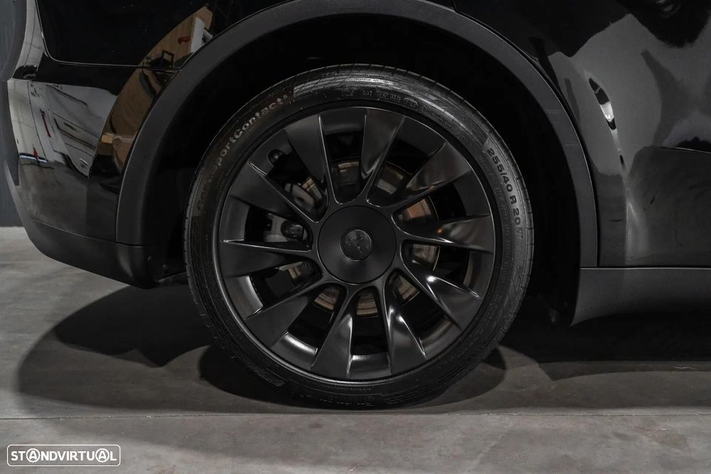 Tesla Model Y Long Range Dual Motor AWD - 41
