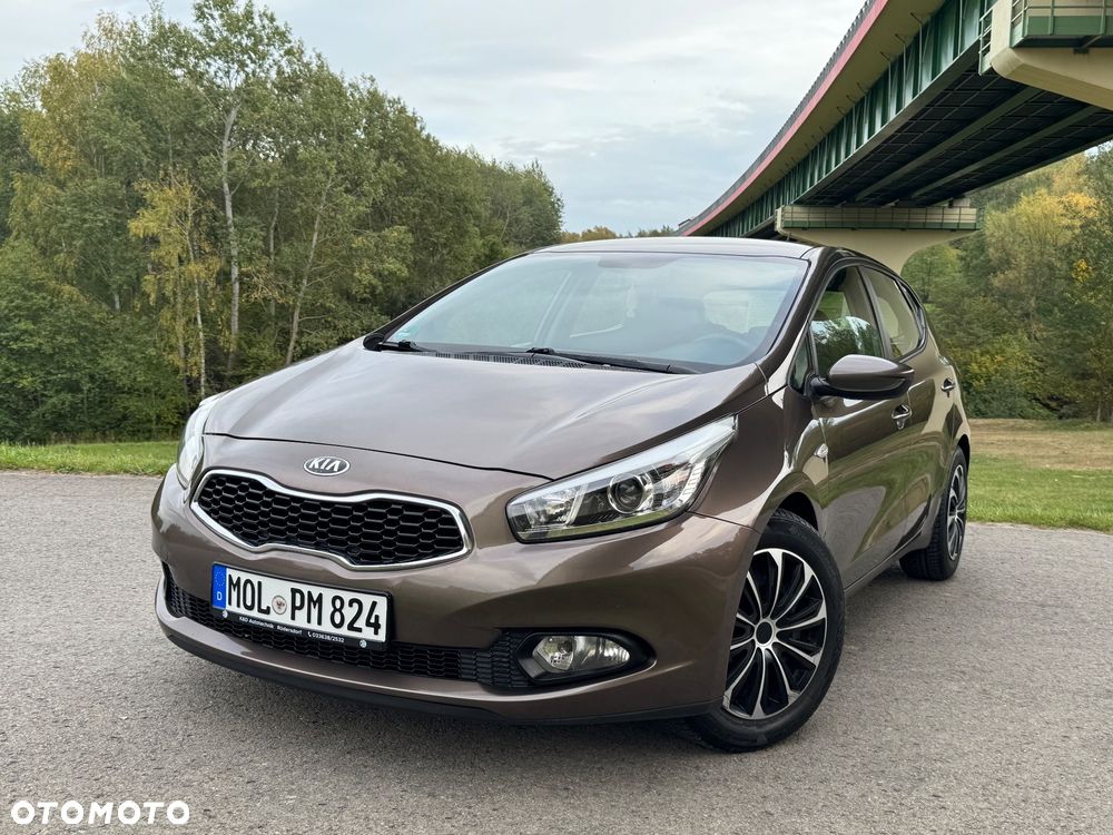 Kia Ceed 1.4 CVVT Fifa World Cup Edition - 22