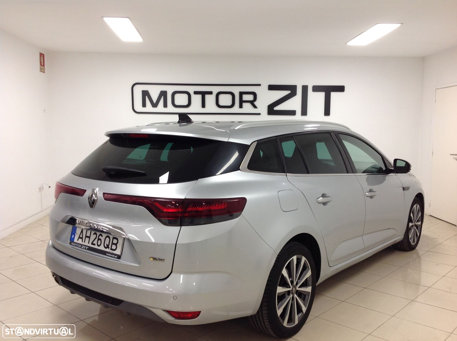 Renault Mégane Sport Tourer 1.5 Blue dCi R.S. Line - 3