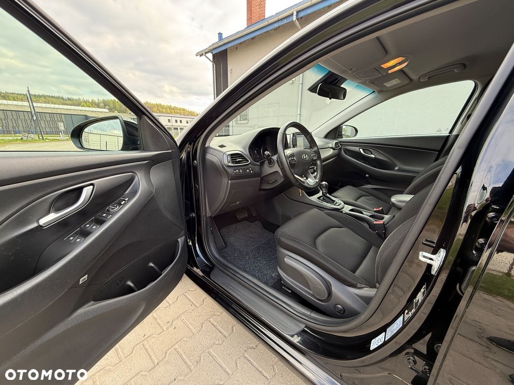 Hyundai i30 1.6 D Comfort DCT - 13