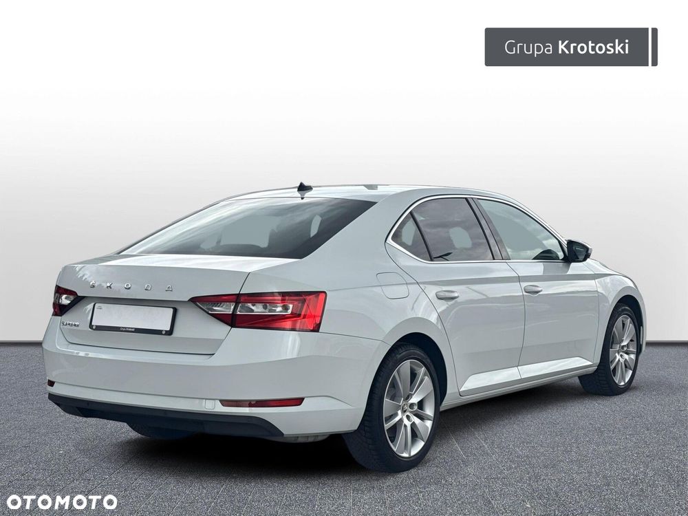 Skoda Superb 2.0 TSI Ambition DSG - 7