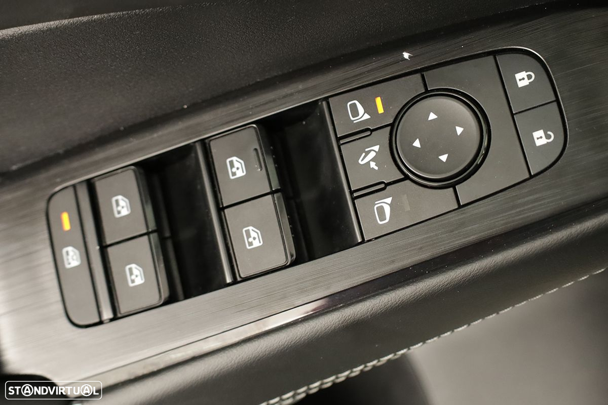 Nissan Qashqai 1.3 DIG-T N-Connecta LED - 19