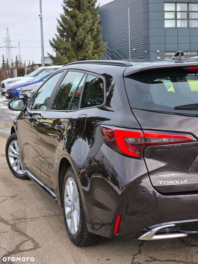 Toyota Corolla 1.8 Hybrid Comfort - 13