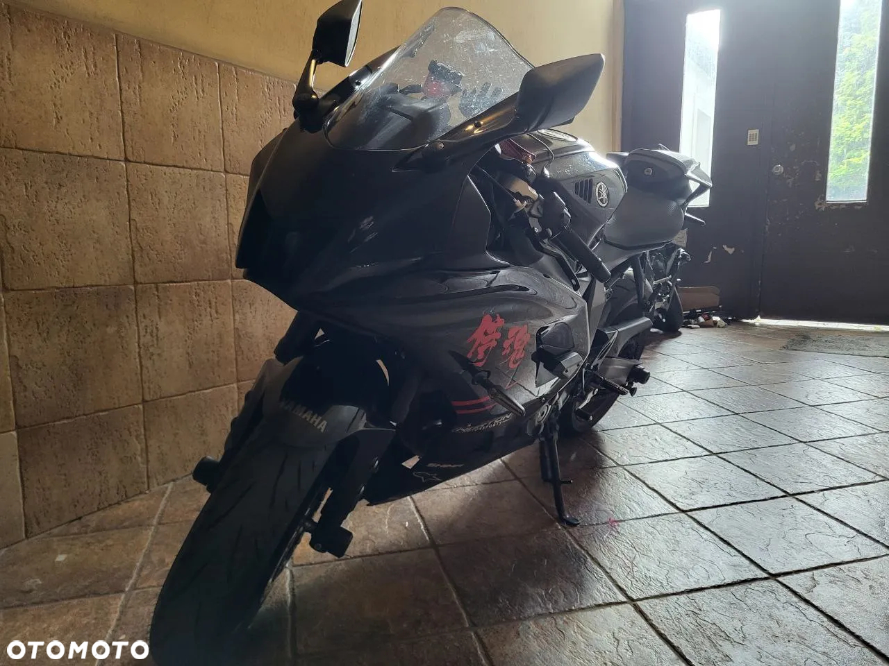 Yamaha R7 - 11