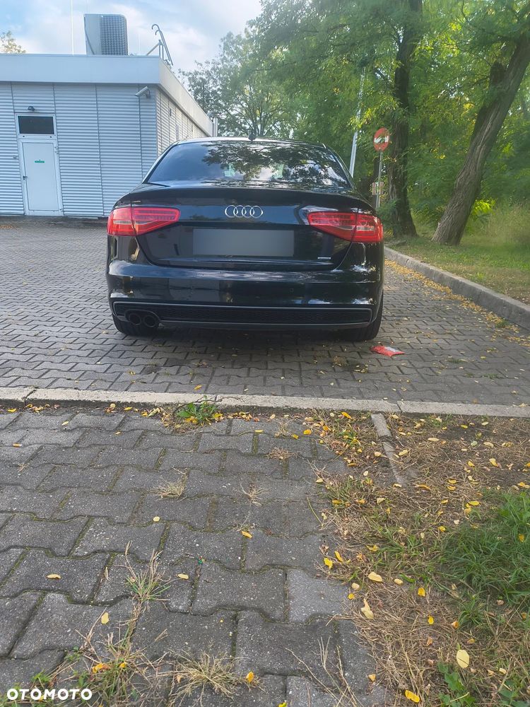 Audi A4 Limousine - 6
