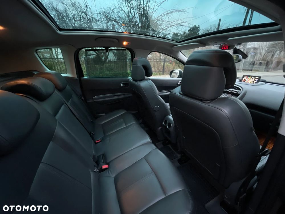 Peugeot 3008 - 11
