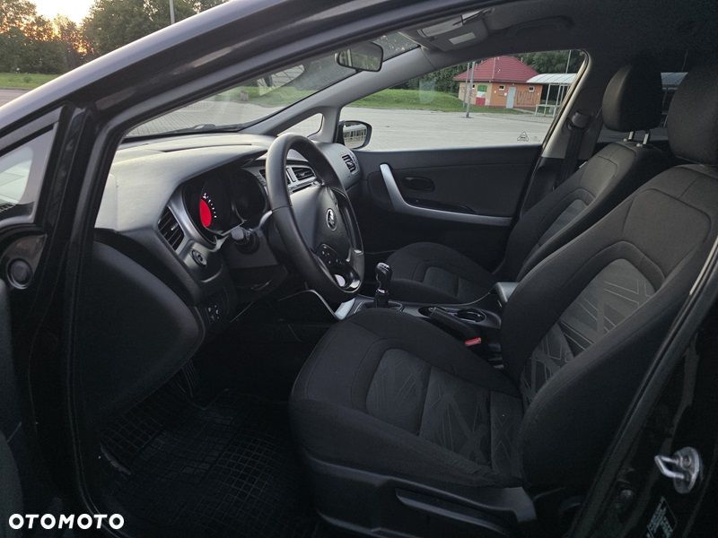 Kia Ceed - 14