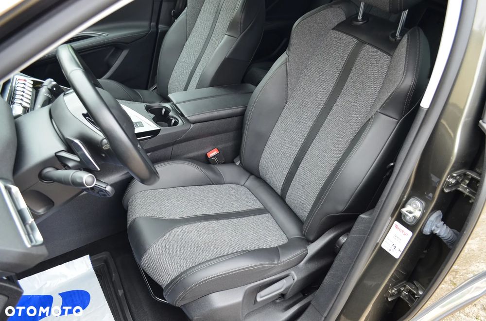 Peugeot 3008 BlueHDi 130 Stop & Start EAT8 Allure - 19