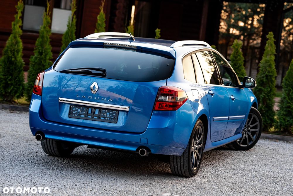 Renault Laguna dCi 180 FAP GT - 12