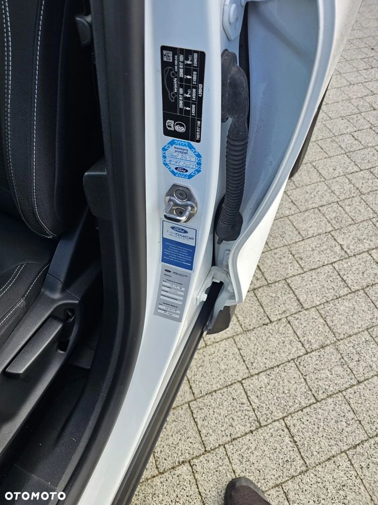 Ford Kuga 2.5 FHEV AWD Titanium X - 17