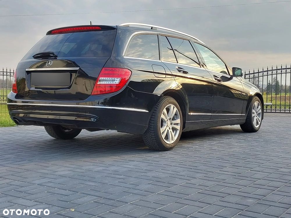 Mercedes-Benz Klasa C 200 CGI Automatik BlueEFFICIENCY Avantgarde - 3