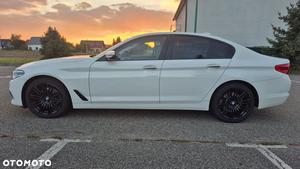 BMW Seria 5 520d Luxury Line - 2