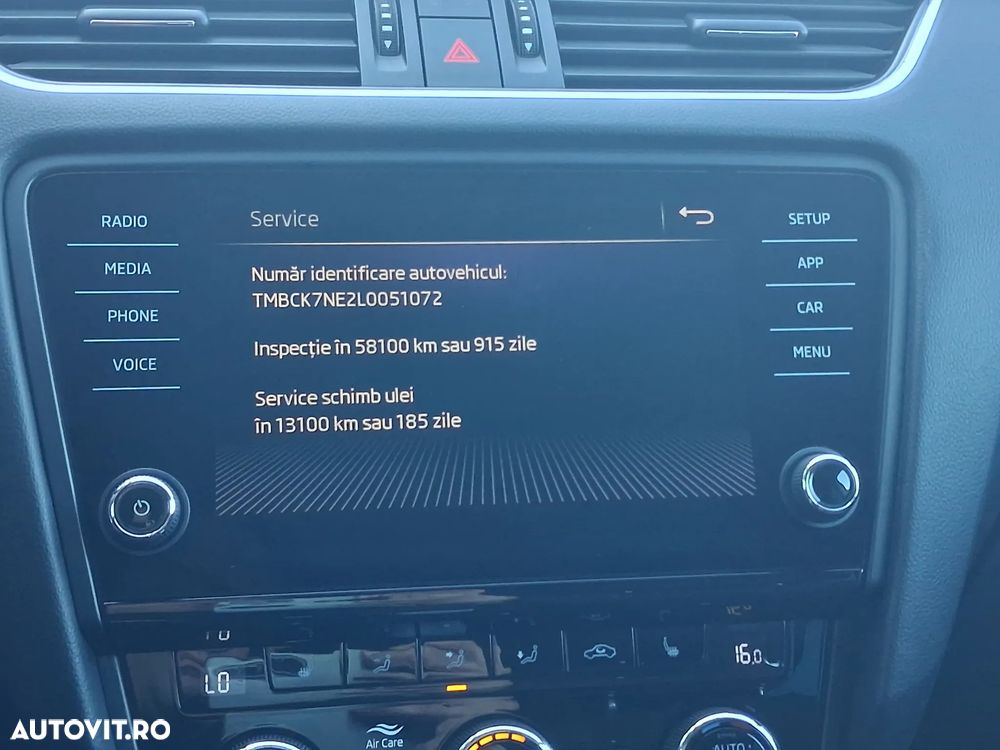 Skoda Octavia 2.0 TDI DSG 4X4 Style - 23