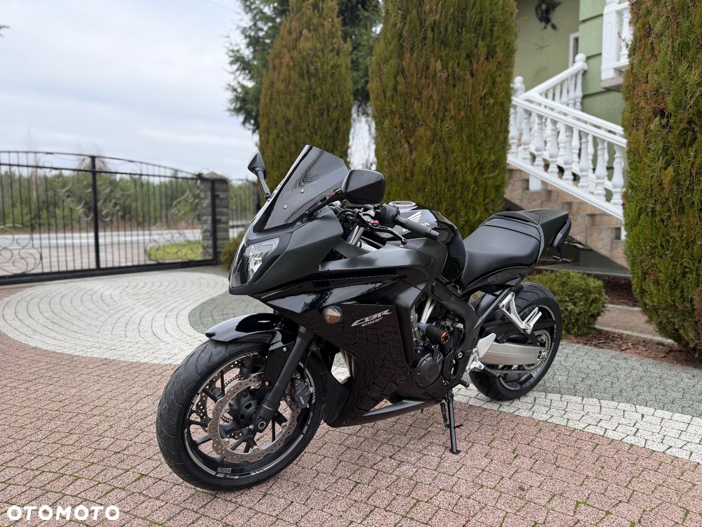 Honda CBR - 28