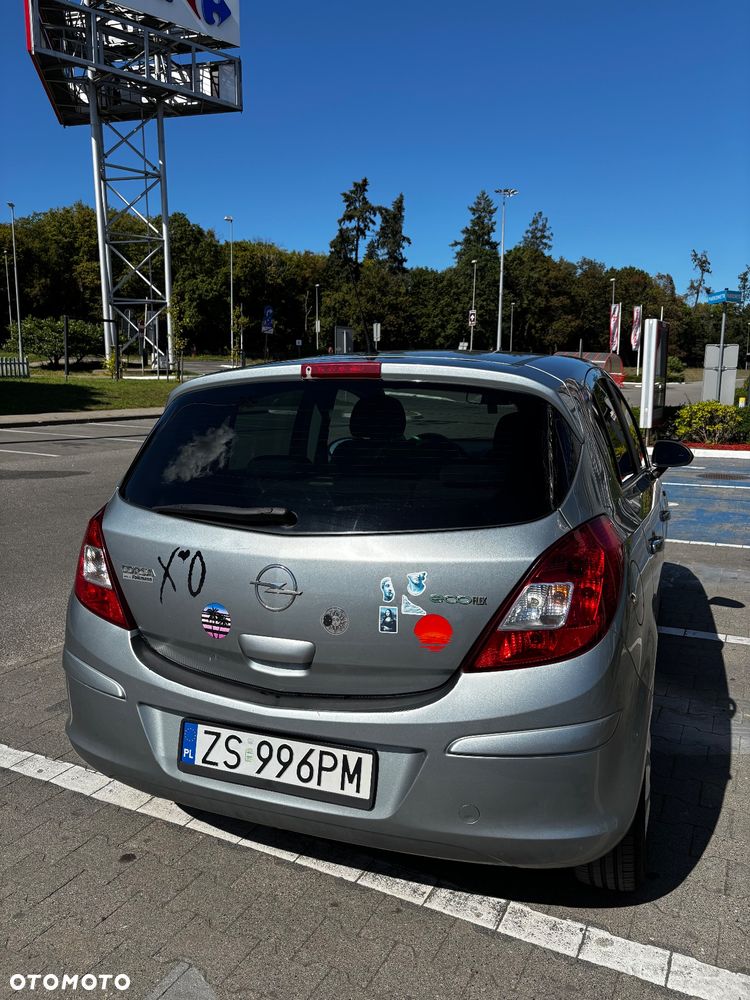 Opel Corsa 1.2 16V Enjoy - 12