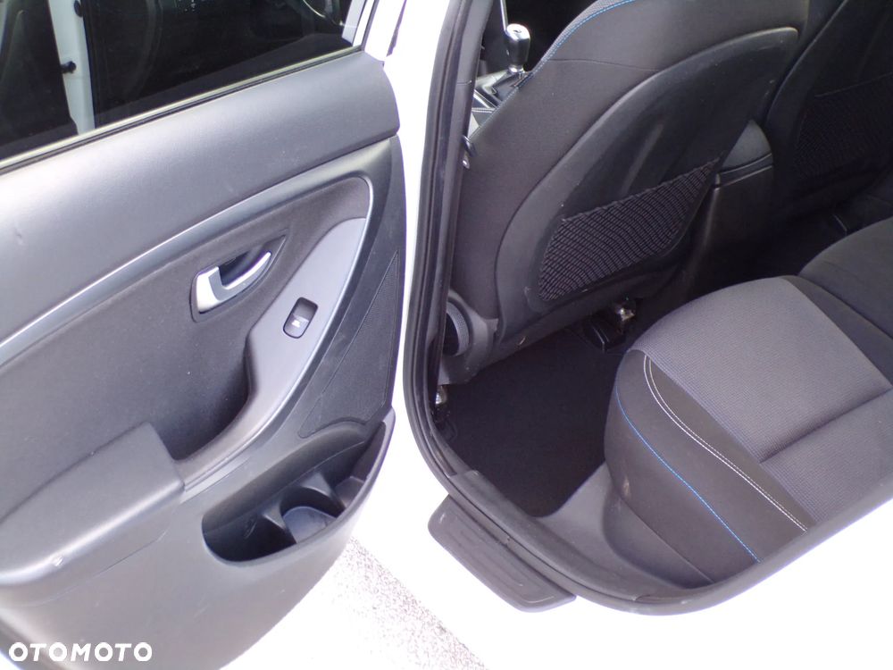 Hyundai i30 1.4 GO - 16