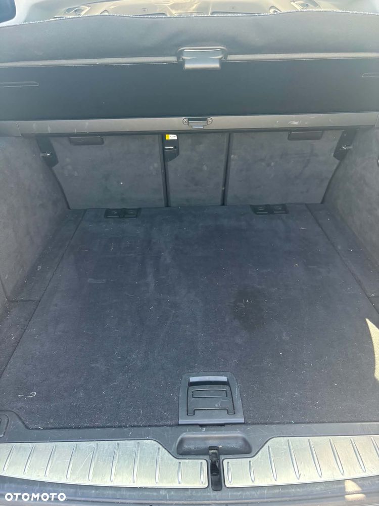 BMW Seria 5 525d - 23