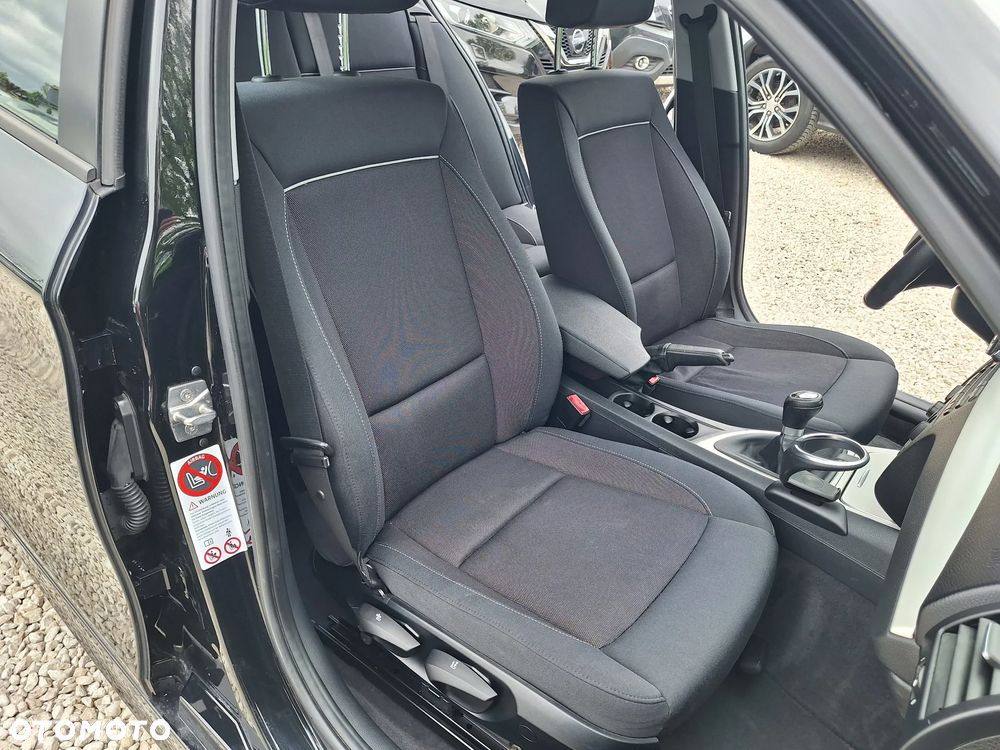 BMW Seria 1 - 30