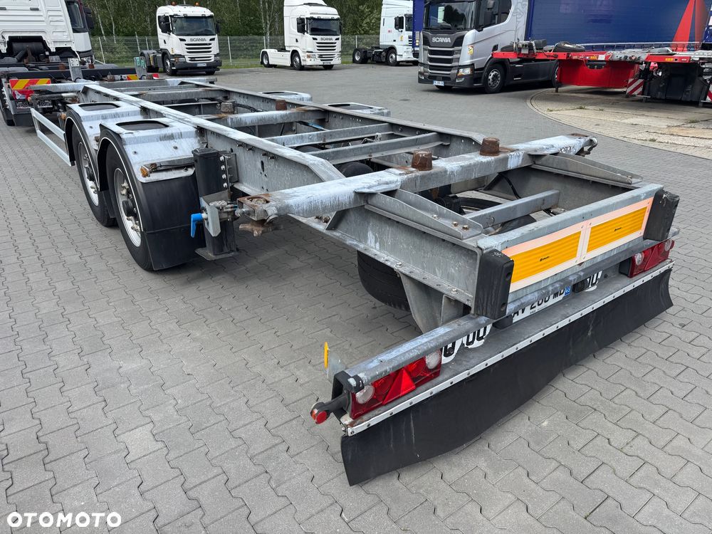 Schmitz Cargobull PRZYCZEPA BDF TANDEM OCYNK mało używana - 5