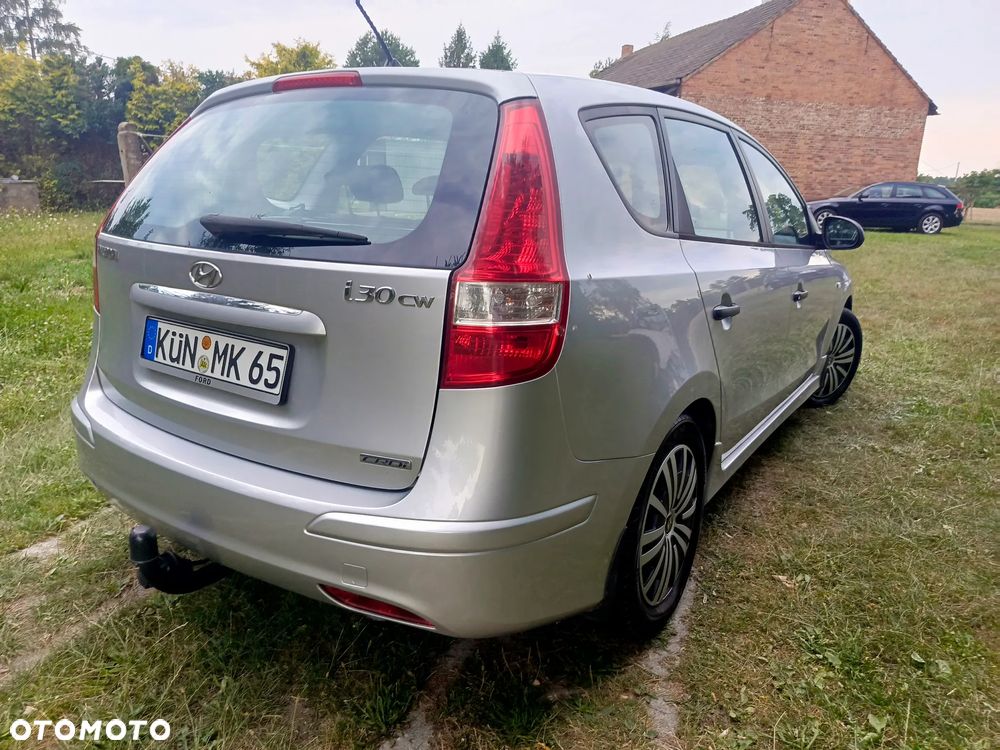 Hyundai i30 1.6 CRDi Comfort - 11