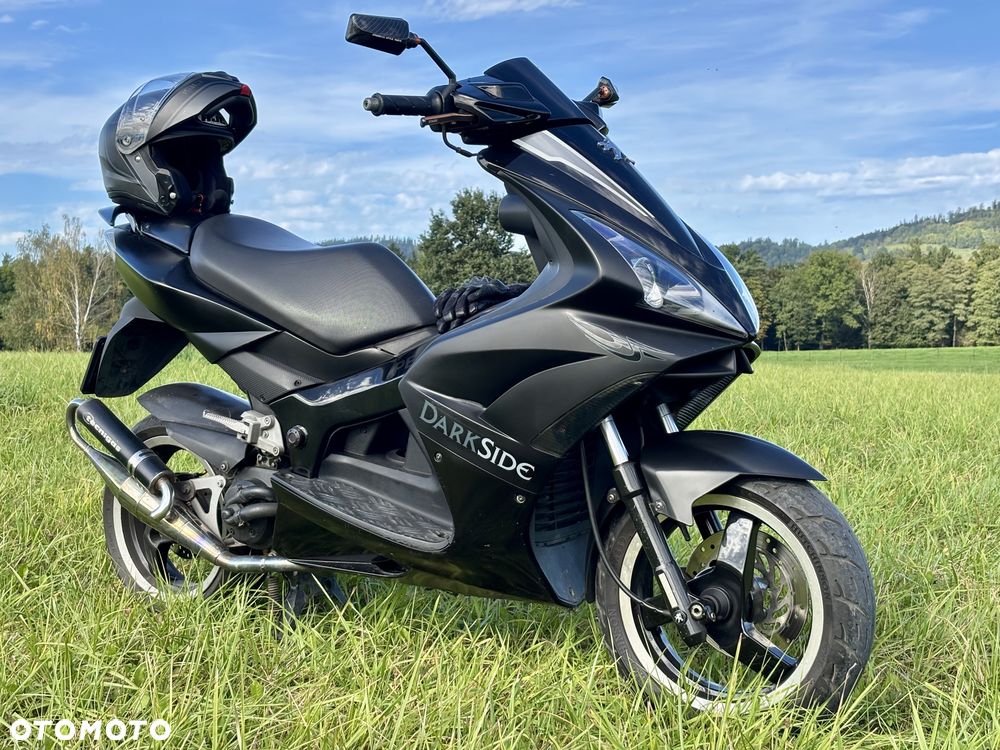 Peugeot Jet Force - 9