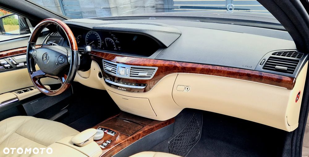 Mercedes-Benz Klasa S 350 BlueTEC DPF 4Matic 7G-TRONIC - 7