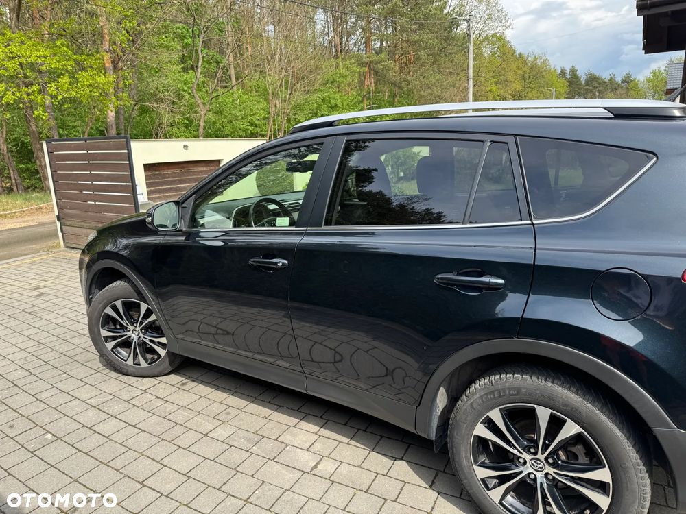 Toyota RAV4 2.0 D-4D 4x4 Executive - 2