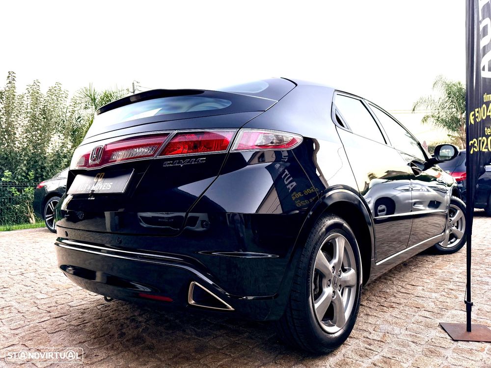 Honda Civic 1.4 i-VTEC Elegance - 17
