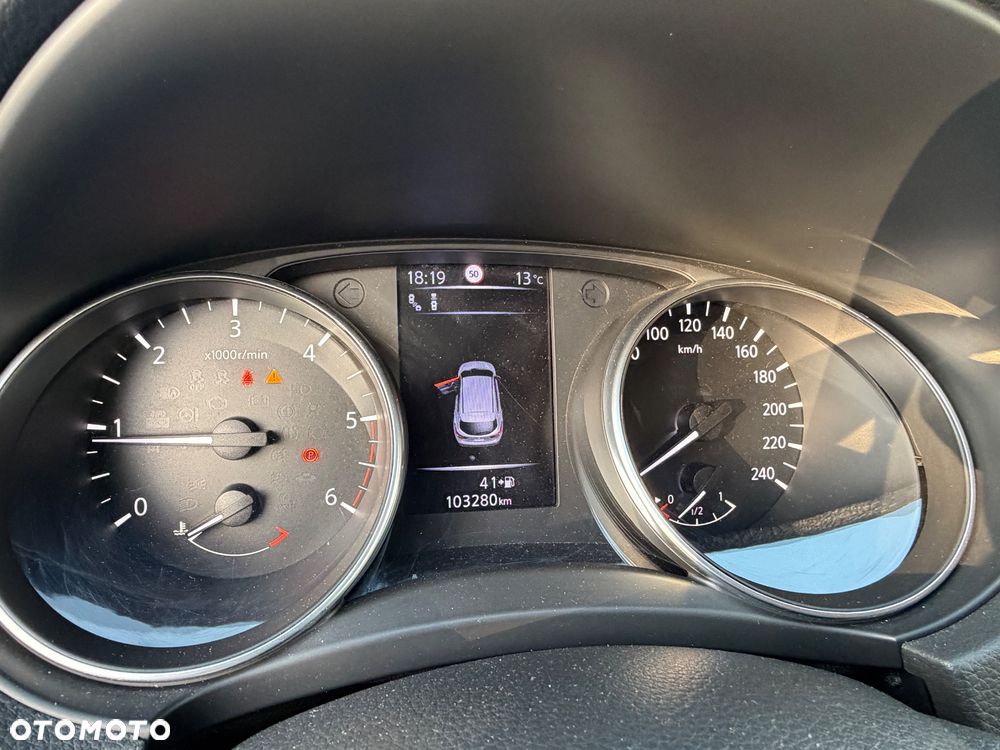 Nissan Qashqai 1.5 dCi N-Connecta - 23