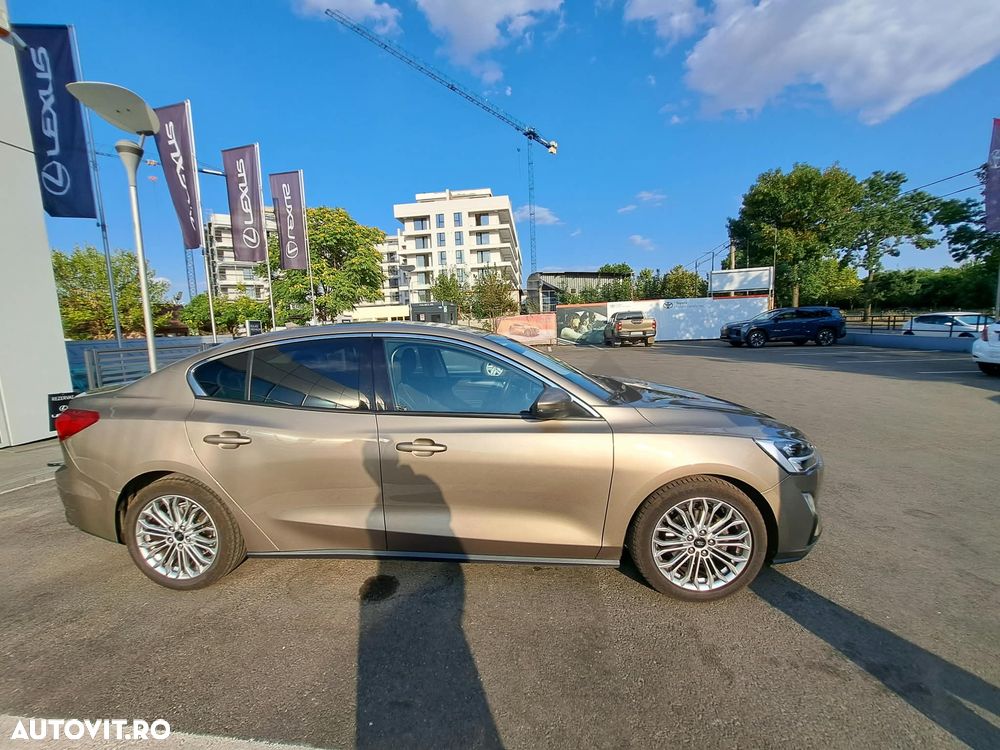 Ford Focus - 4
