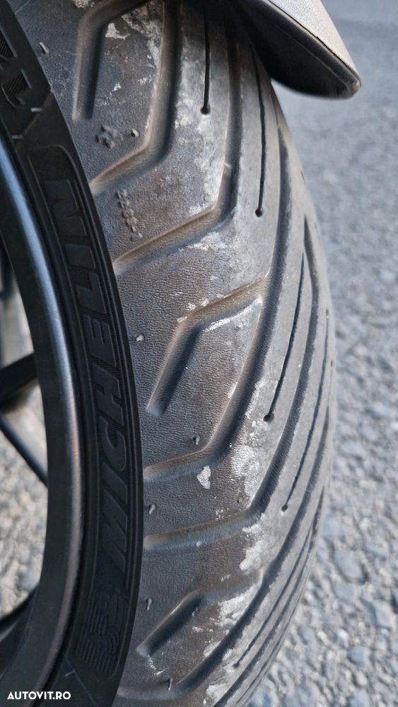 Yamaha XMAX 300 - 6