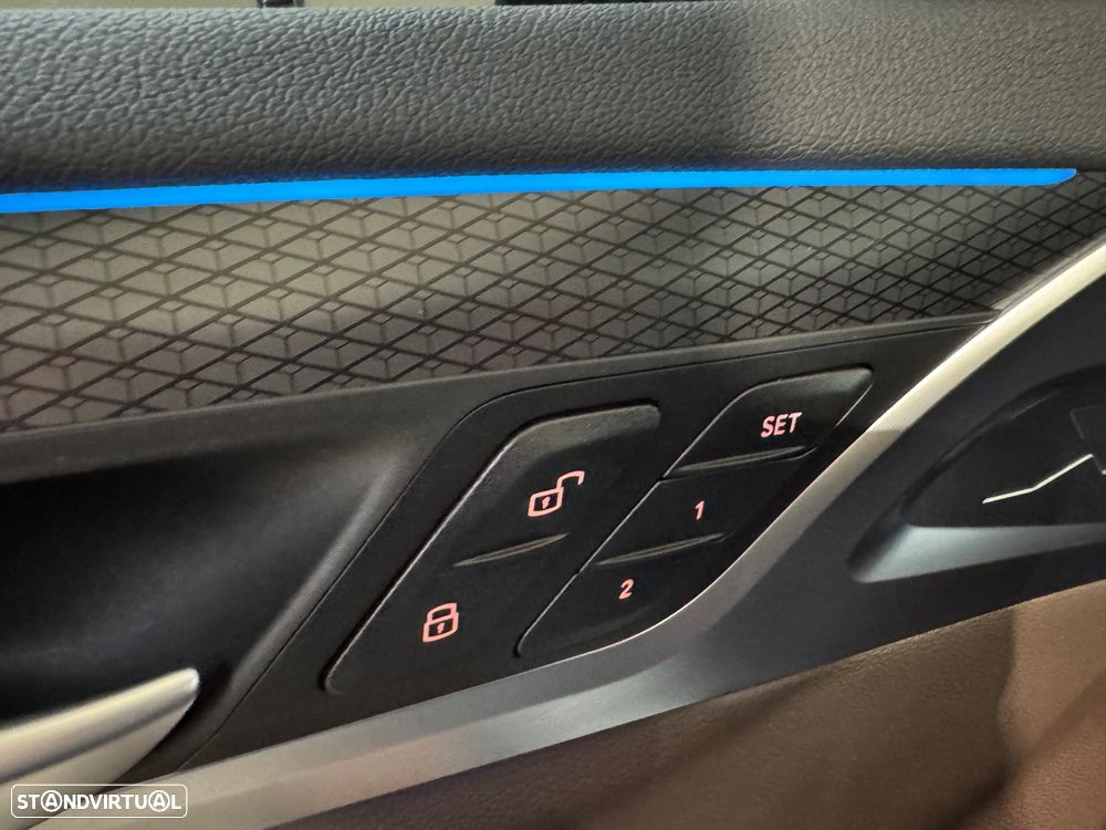 BMW iX3 M Sport Impressive - 32