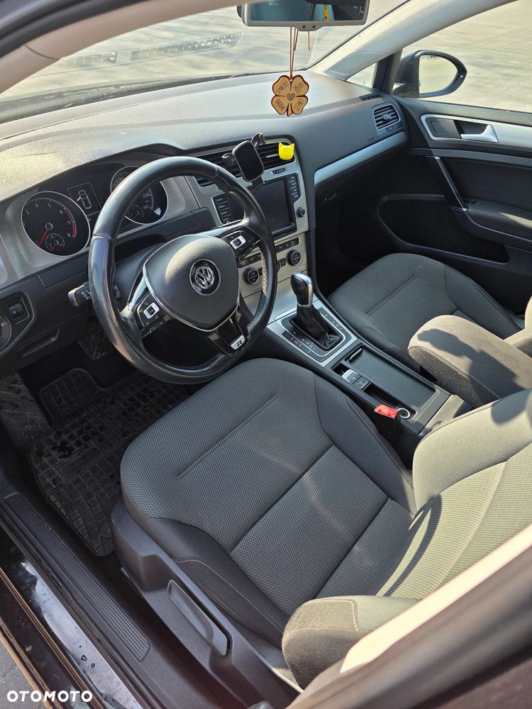 Volkswagen Golf - 15