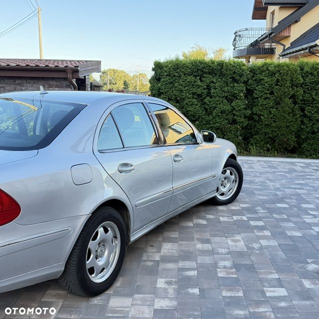 Mercedes-Benz Klasa E - 3